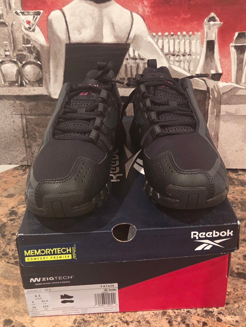 NWB!! Reebok Zigwild TR6 Black/ Pink  Athletic Sneakers Size 8.5